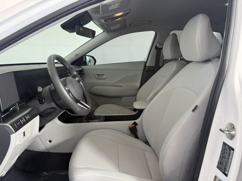 Used 2024 Hyundai Kona SEL FWD image 14