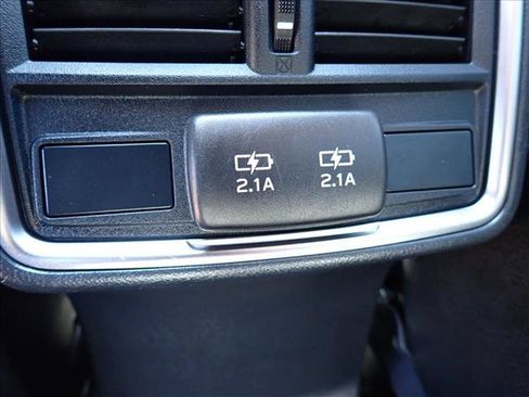 Certified 2023 Subaru Forester Limited AWD/4WD image 11