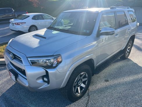 Certified 2022 Toyota 4Runner TRD Off-Road Premium image 8
