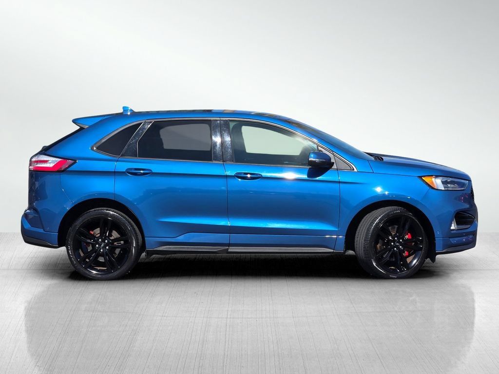 Used 2019 Ford Edge ST w/ Equipment Group 401A AWD/4WD image 3