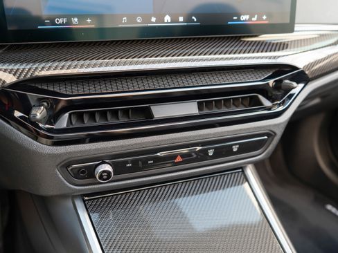 Used 2025 BMW M4 xDrive Competition w/ Executive Package image 32