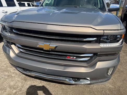 Used 2017 Chevrolet Silverado 1500 LTZ Z71 AWD/4WD image 2