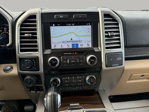 Used 2016 Ford F150 Lariat w/ Equipment Group 502A Luxury image 15