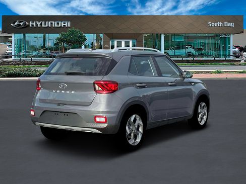 New 2026 Hyundai Venue SEL image 7