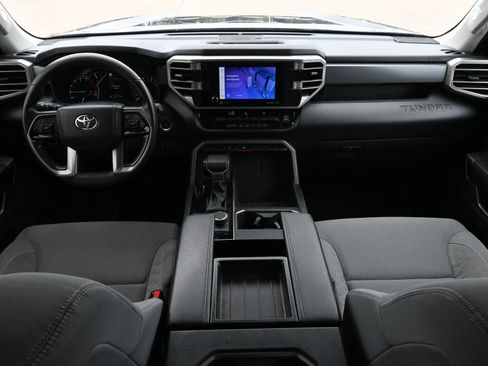 Used 2022 Toyota Tundra SR5 AWD/4WD image 7