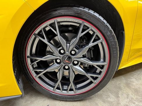 Used 2025 Chevrolet Corvette Stingray Coupe image 28