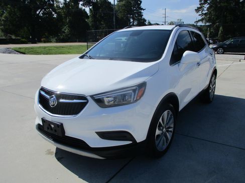 Used 2020 Buick Encore Preferred FWD image 6