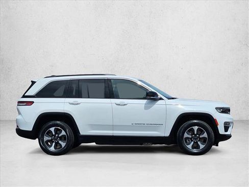 Used 2024 Jeep Grand Cherokee Limited 4xe AWD/4WD image 4