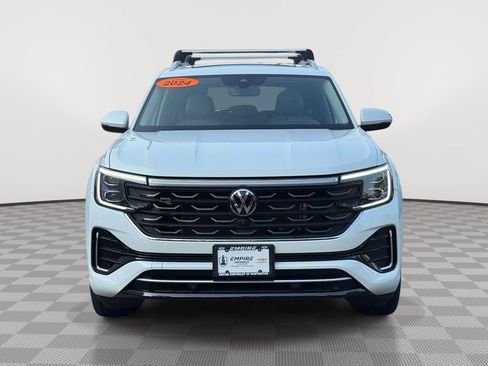 Used 2024 Volkswagen Atlas SEL Premium R-Line AWD/4WD image 2
