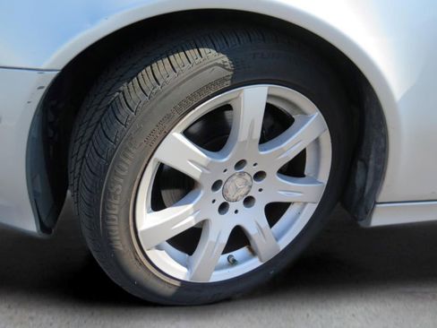 Used 2008 Mercedes-Benz E 350 4MATIC Sedan image 25