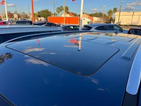 Used 2024 Kia Telluride SX image 5