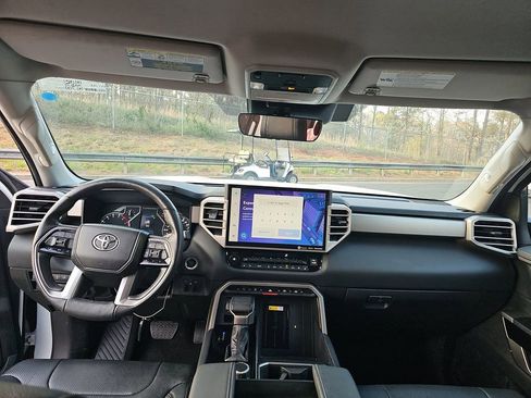 Used 2023 Toyota Tundra Limited image 18
