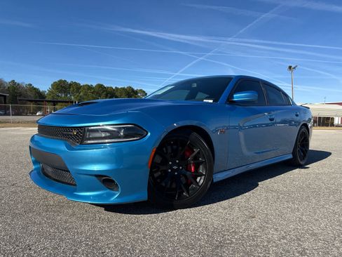 Used 2018 Dodge Charger R/T Scat Pack w/ Dynamics Package image 2
