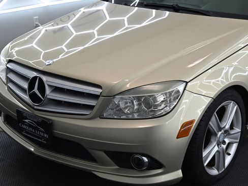 Used 2010 Mercedes-Benz C 300 Sport image 7