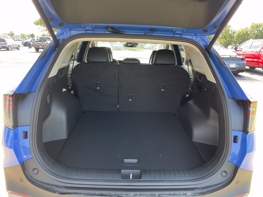 New 2026 Kia Sportage EX FWD image 13