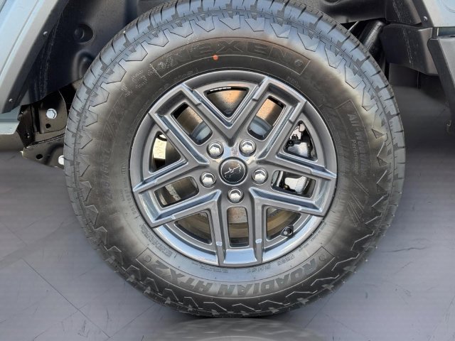 Used 2026 Jeep Wrangler Sport AWD/4WD image 6