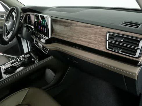 New 2026 Volkswagen Atlas SEL image 25