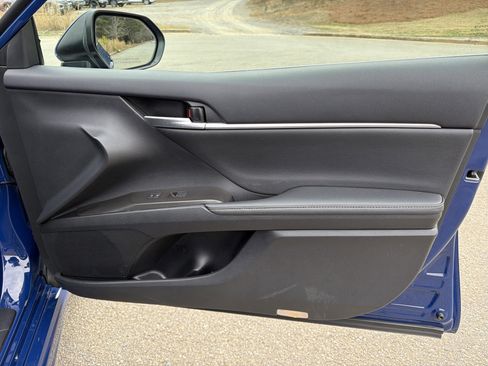 Used 2024 Toyota Camry XSE FWD image 14