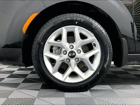 Used 2020 Kia Soul S FWD image 8