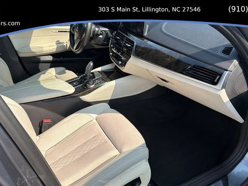 Used 2018 BMW M550i xDrive AWD/4WD image 19