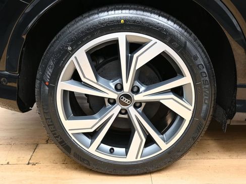 Used 2024 Audi Q4 e-tron Premium Plus AWD/4WD image 14