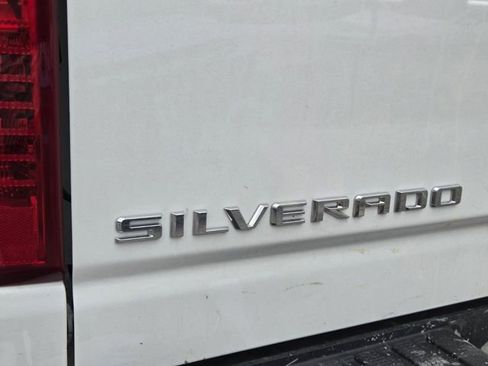 Used 2025 Chevrolet Silverado 2500 W/T AWD/4WD image 5