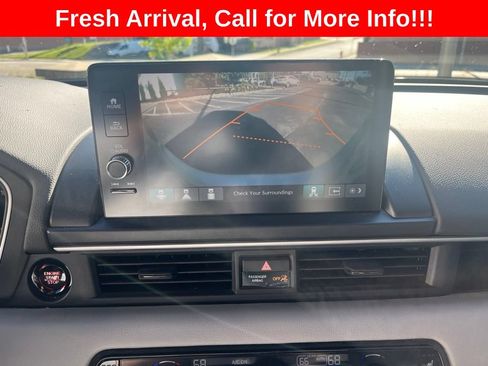 Used 2025 Honda Pilot EX-L image 8