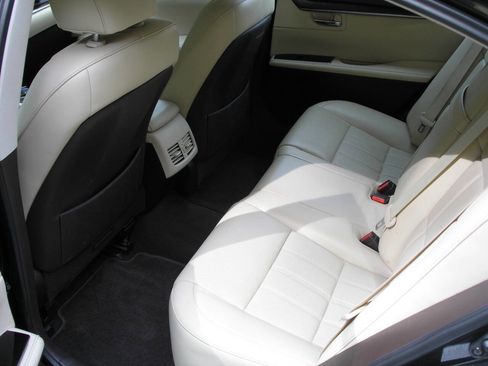 Used 2018 Lexus ES 350 image 4