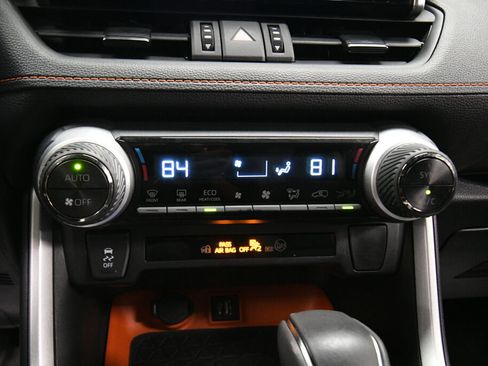 Used 2024 Toyota RAV4 Adventure AWD/4WD image 15