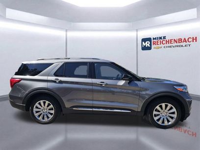 Used 2023 Ford Explorer Limited w/ Limited Technology Package