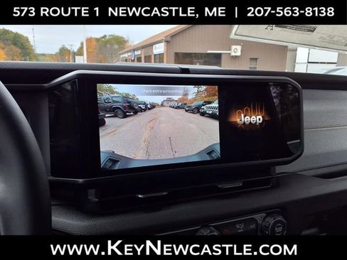 New 2025 Jeep Gladiator Sport AWD/4WD image 16