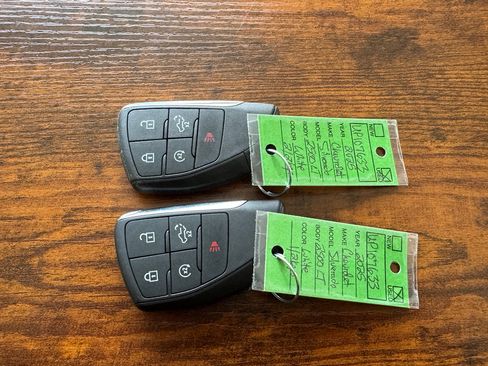 Used 2025 Chevrolet Silverado 2500 LT w/ Convenience Package image 44