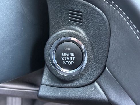 Used 2025 Subaru Outback Premium image 18