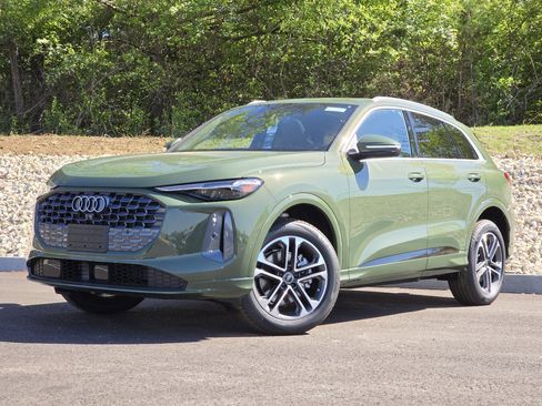 New 2026 Audi Q5 Premium Plus AWD/4WD image 2