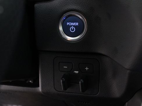 Used 2024 Toyota Tundra Limited AWD/4WD image 20
