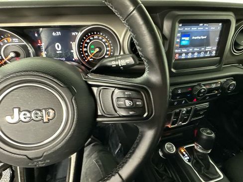 Used 2018 Jeep Wrangler Unlimited Sport S image 23