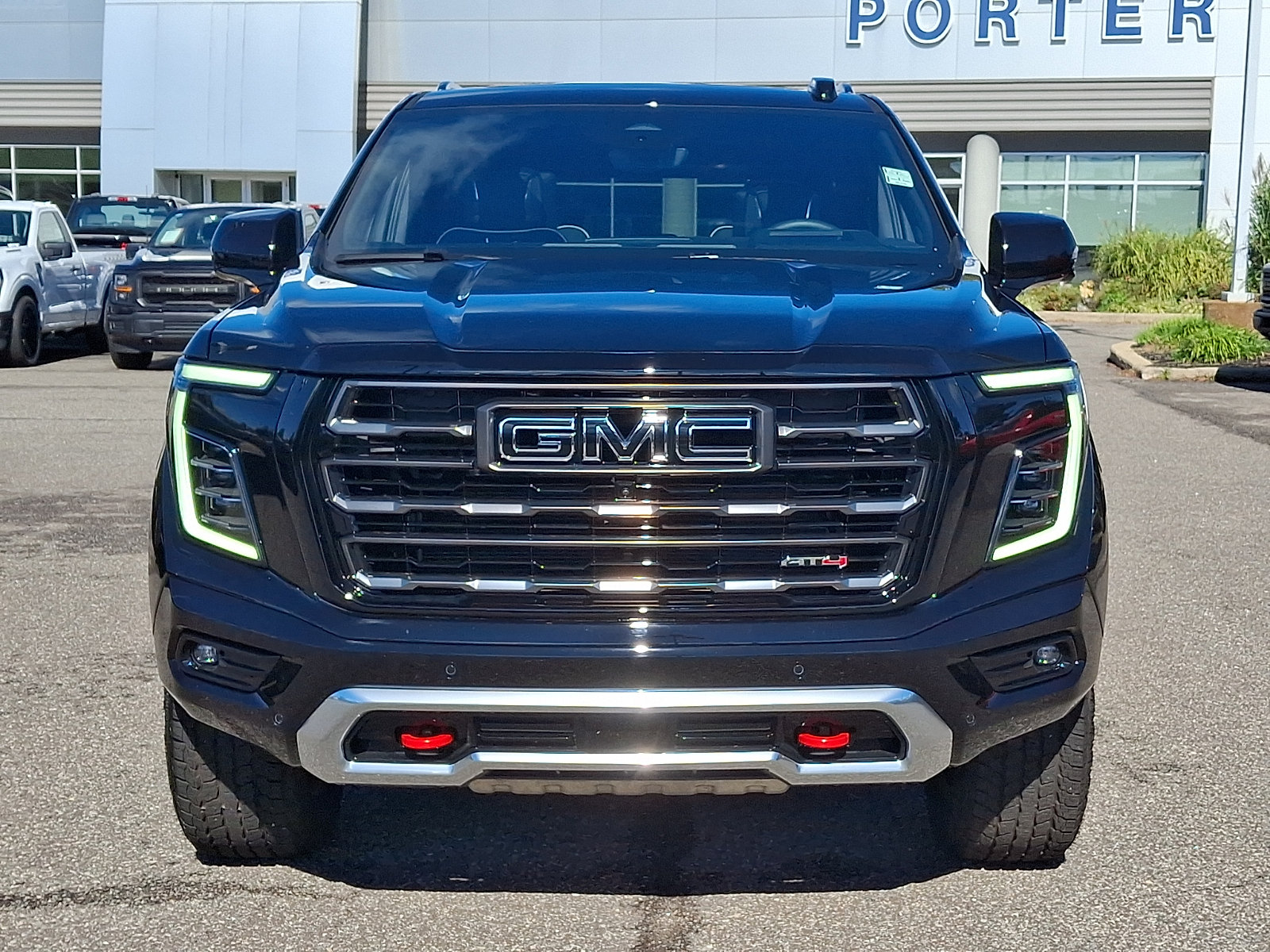 Used 2026 GMC Yukon AT4 Ultimate w/ LPO, Floor Liner Package AWD/4WD image 3