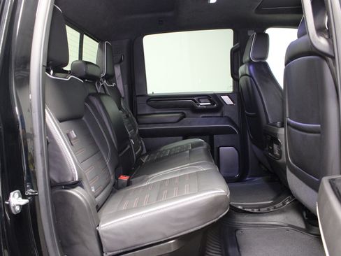Used 2025 GMC Sierra 2500 AT4X AWD/4WD image 19