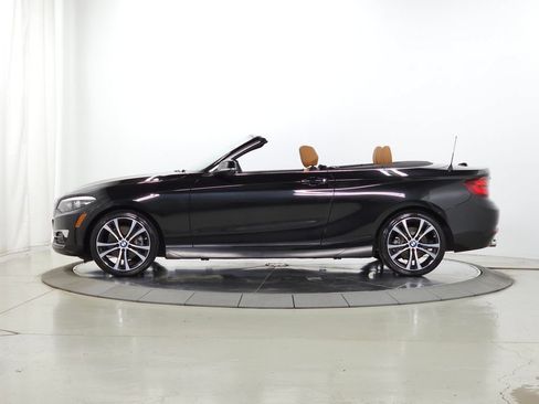 Used 2020 BMW 230i xDrive Convertible w/ Premium Package AWD/4WD image 5