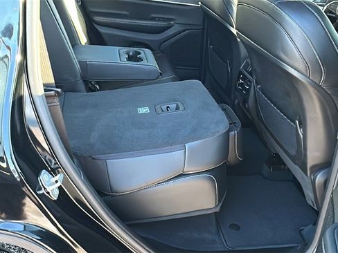 Used 2023 Jeep Grand Cherokee Limited w/ Black Appearance Package image 30