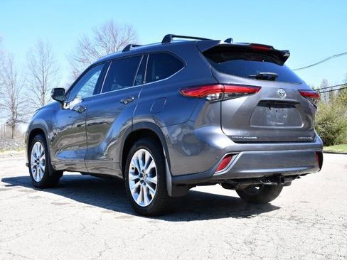Used 2020 Toyota Highlander Limited image 5