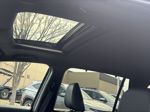 Used 2024 Honda Passport Black Edition image 25