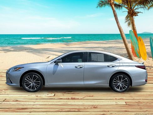 Used 2023 Lexus ES 300h w/ Premium Package FWD image 3