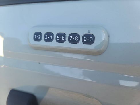 Used 2022 Ford Bronco Badlands AWD/4WD image 13