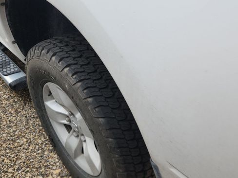 Used 2019 RAM 1500 Classic SLT AWD/4WD image 7
