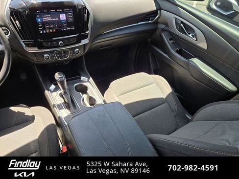 Used 2020 Chevrolet Traverse LT FWD image 15