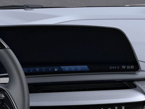 New 2025 Cadillac Optiq Luxury 2 w/ LPO, Floor Liner Package image 20