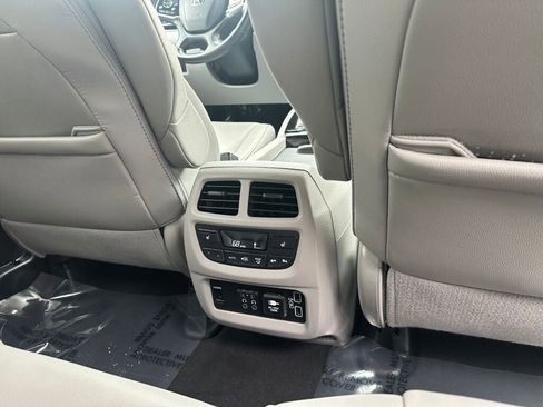Used 2019 Honda Pilot Touring image 28