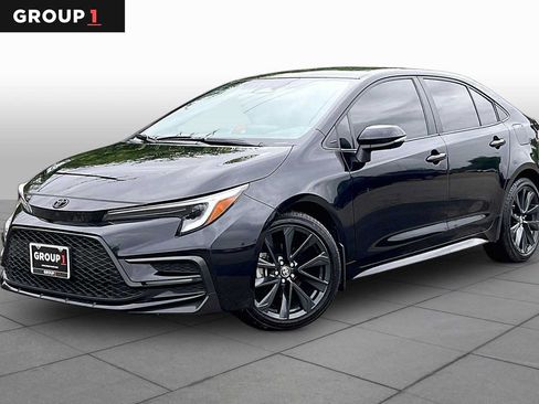 Used 2024 Toyota Corolla SE FWD image 1