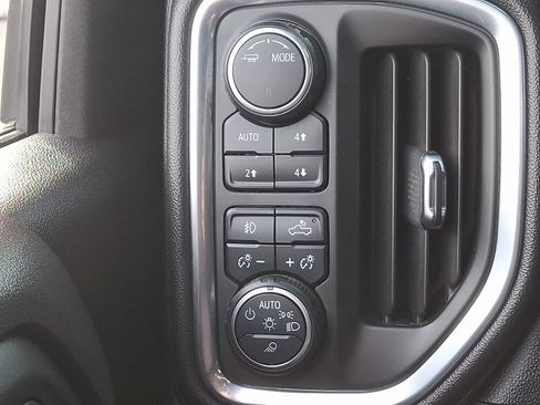 Used 2020 Chevrolet Silverado 2500 LTZ w/ LTZ Premium Package image 25